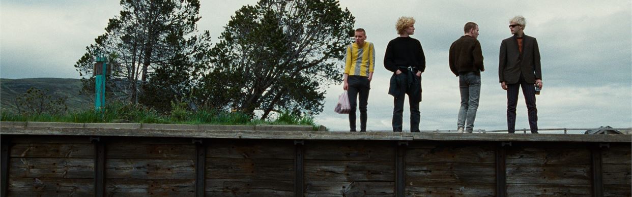 BOOK CLUB: TRAINSPOTTING + Discussion